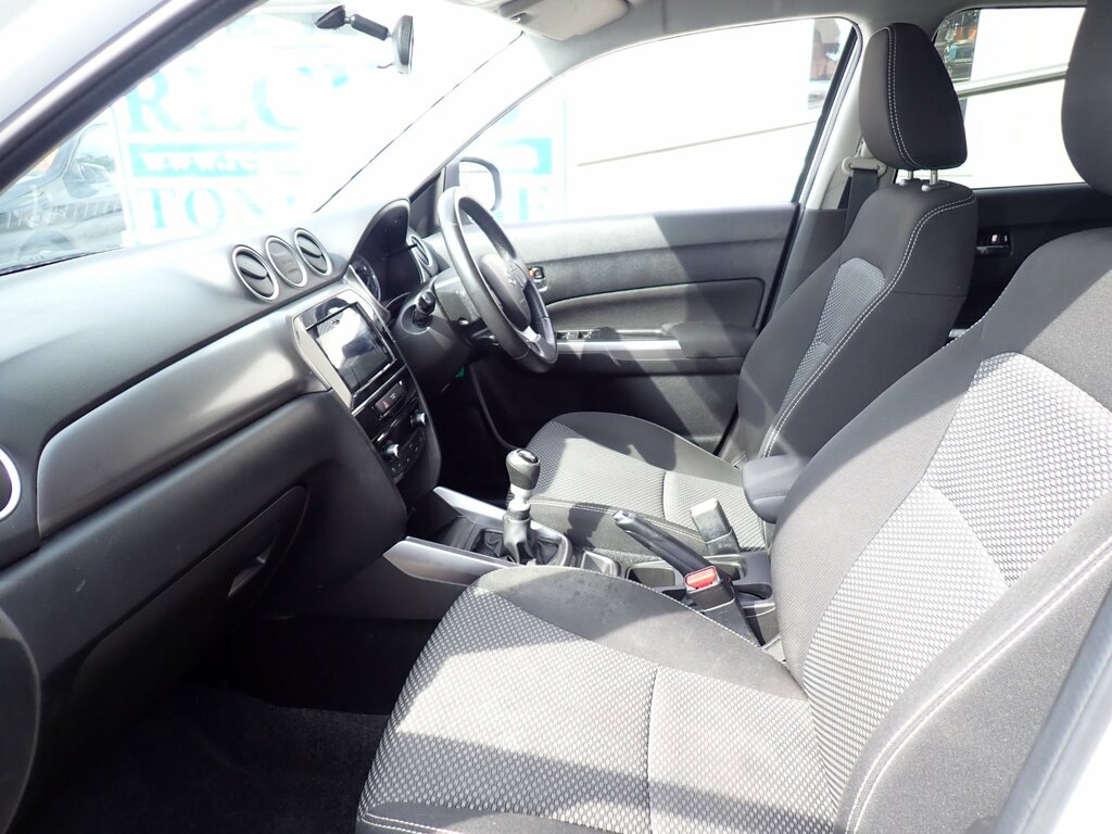 Suzuki Vitara 1.4 Boosterjet Sz-t Suv Euro 6 White #3