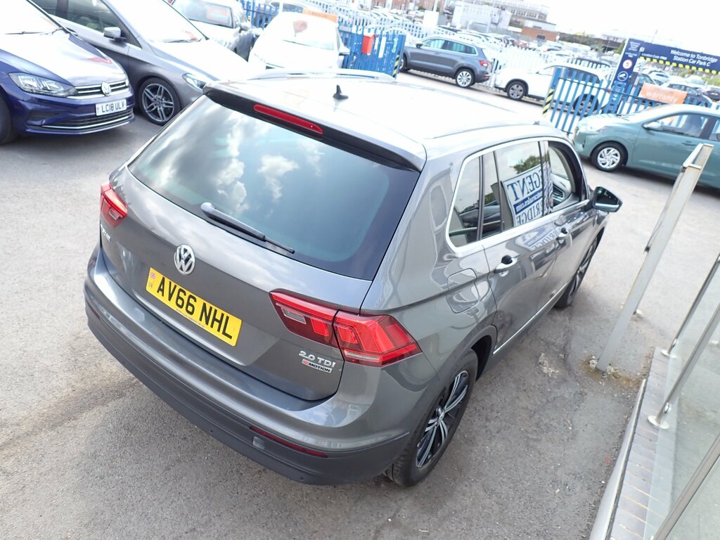 Volkswagen Tiguan 2.0 Tdi Bluemotion Tech Se Navigation Suv Dies Grey #5