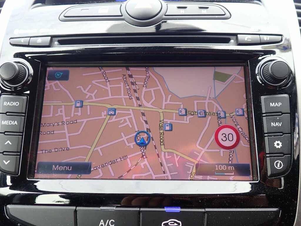 Hyundai Ix20 1.6 Se Nav Red #14