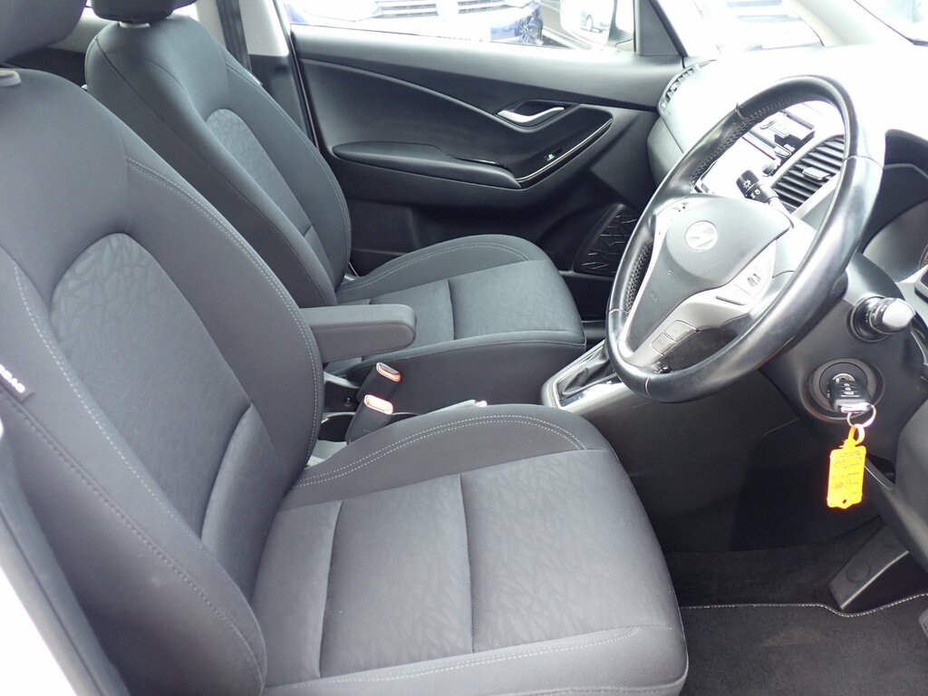Hyundai Ix20 1.6 Se Nav Red #21