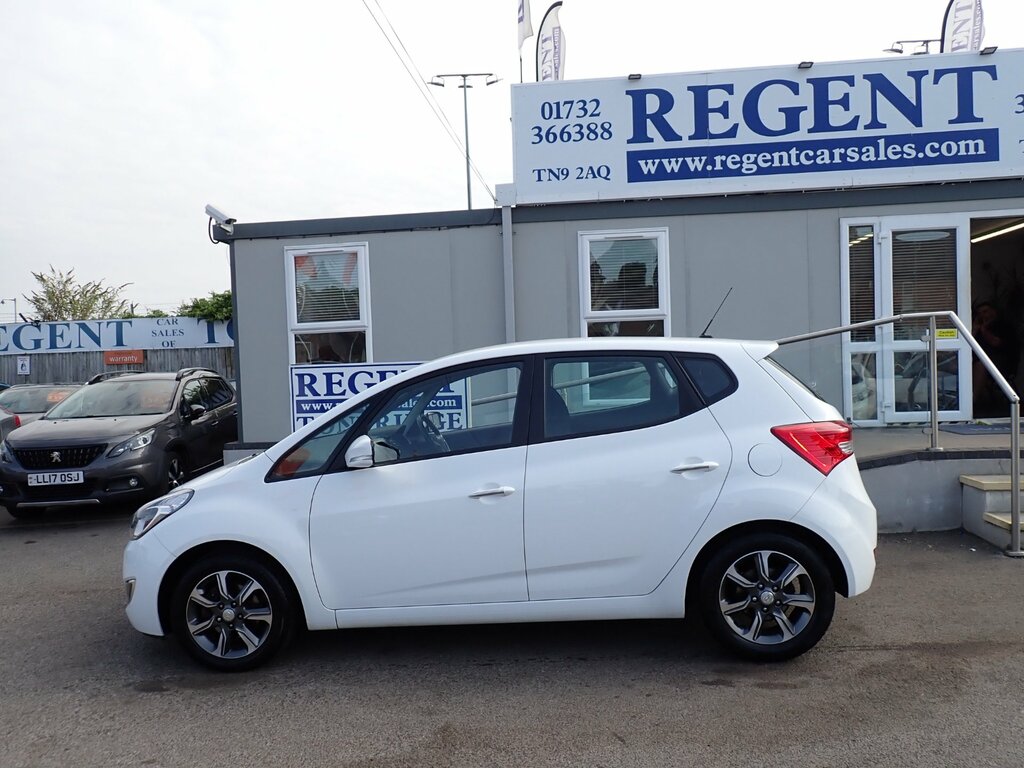 Hyundai Ix20 1.6 Se Nav Hatchback Euro 6 125 P White #5