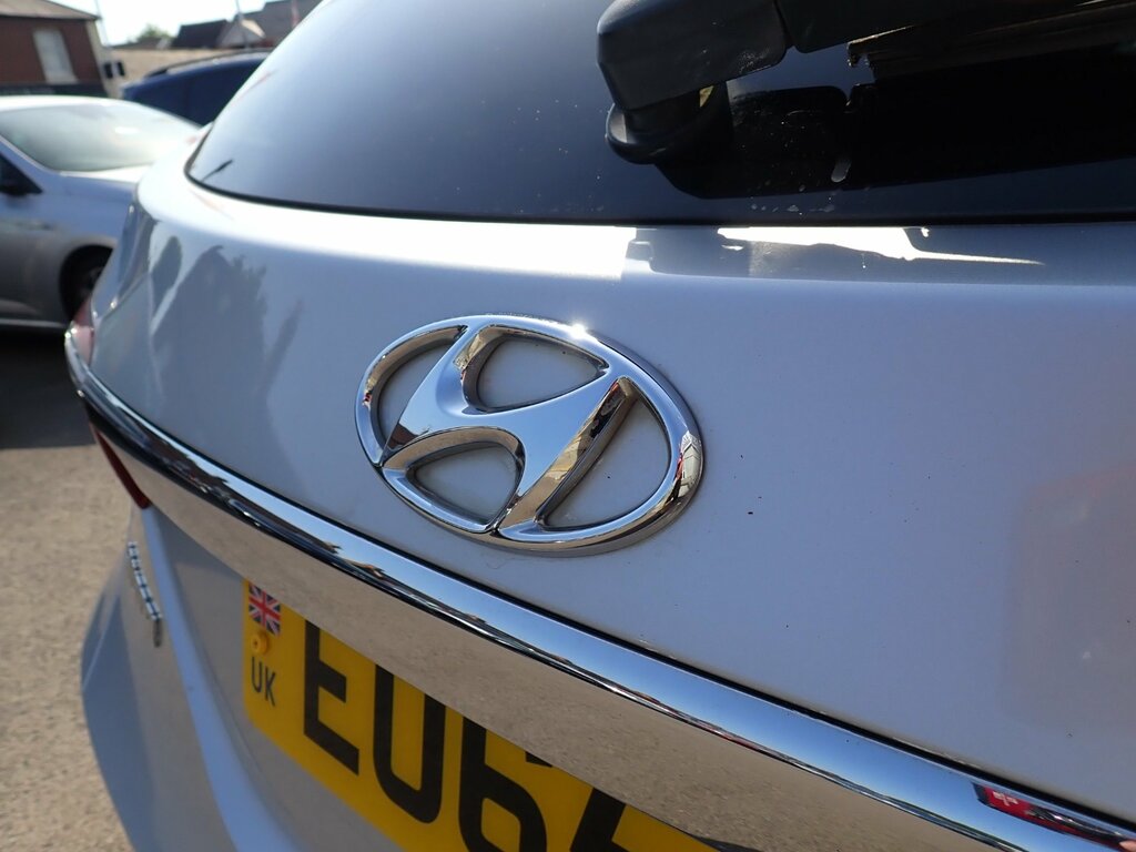 Hyundai I40 Crdi Premium Blue Drive Silver #37