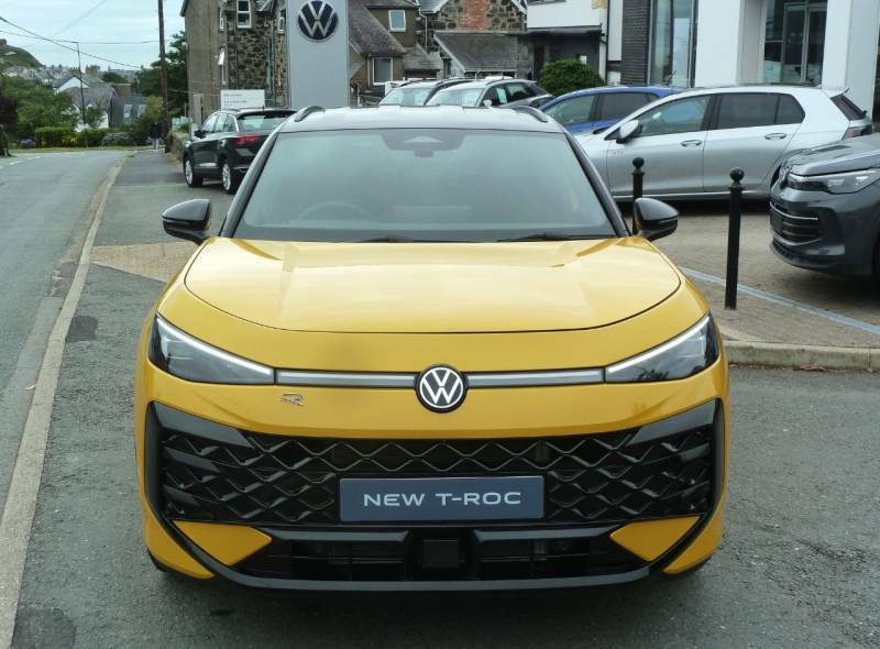 Volkswagen T-Roc 1.5 Etsi 150 R-line Dsg Black #3