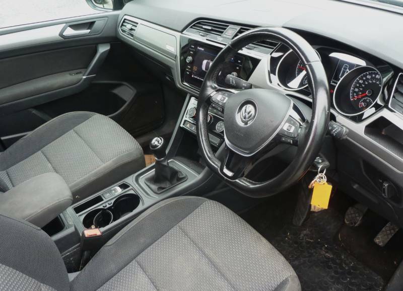 Volkswagen Touran Touran Se Tdi Bluemotion Technology S-a Black #15