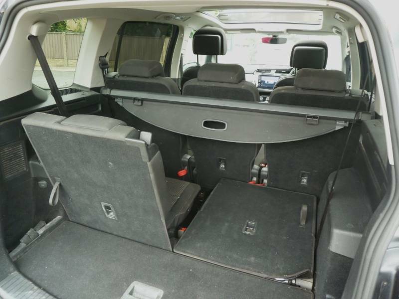 Volkswagen Touran Touran Se Tdi Bluemotion Technology S-a Black #19