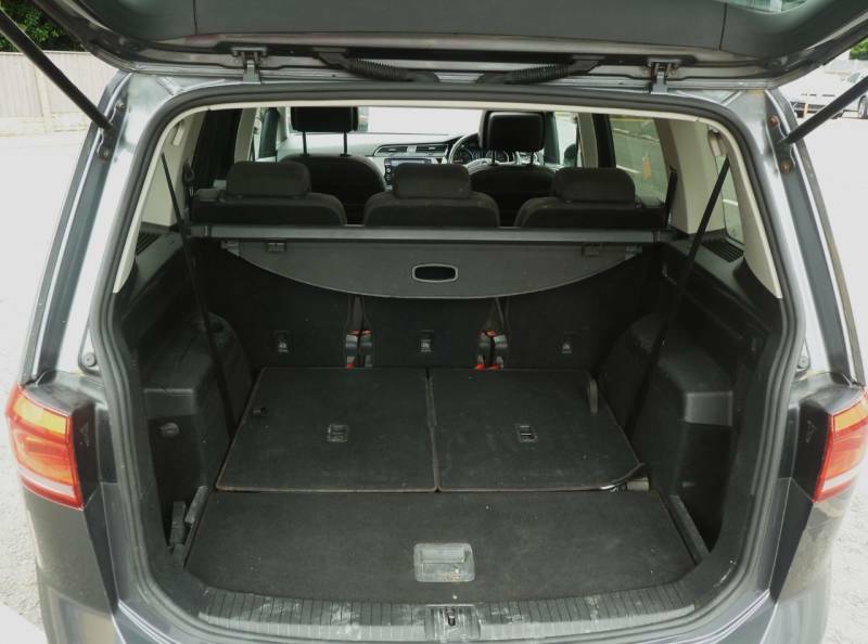 Volkswagen Touran Touran Se Tdi Bluemotion Technology S-a Black #17