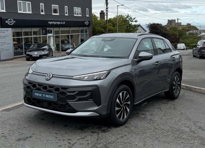 Volkswagen T-Roc 1.5 Etsi 150 Life Dsg Grey #3