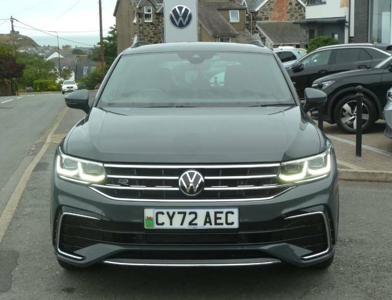 Volkswagen Tiguan 2.0 Tdi R-line 150 Dsg Grey #4