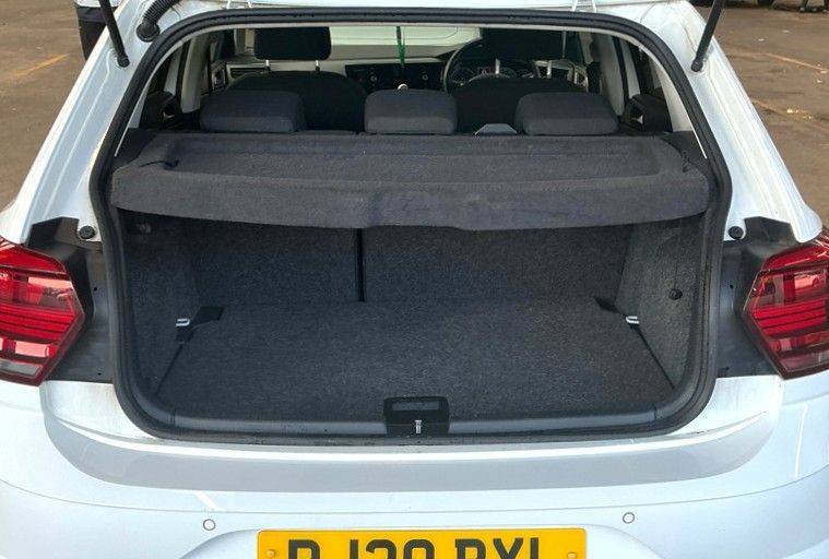 Volkswagen Polo White #10
