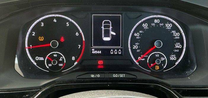 Volkswagen Polo White #12