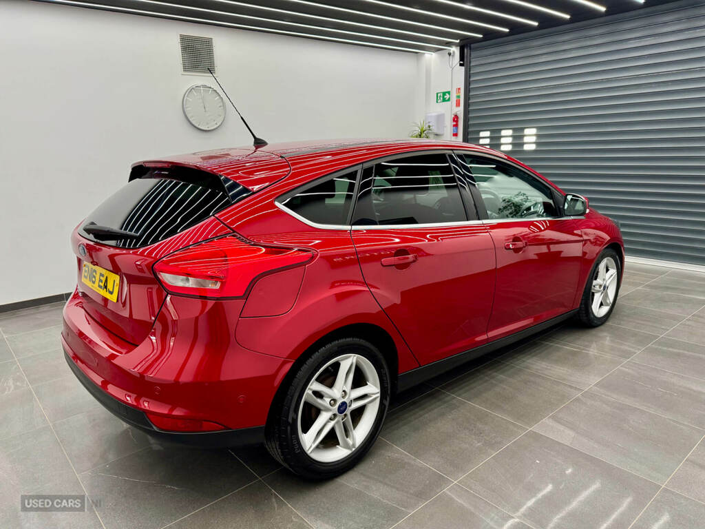 Ford Focus 1.5 Tdci 120 Titanium EN16EAJ Red #3