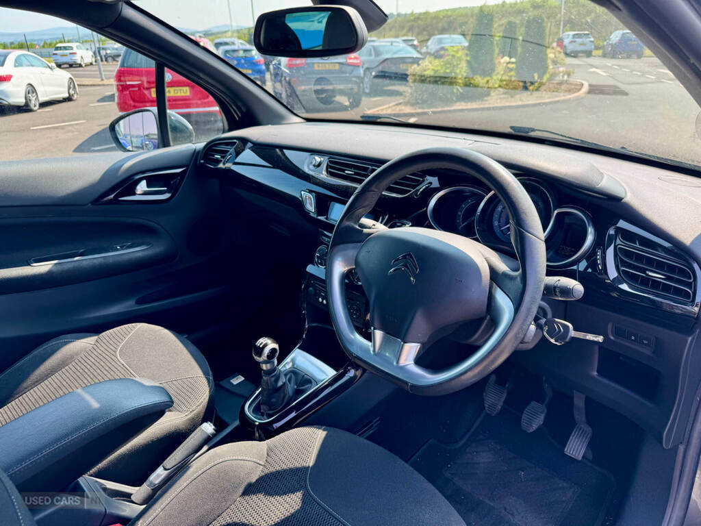 Citroen DS3 1.6 E-hdi Dstyle Ice Blue #9