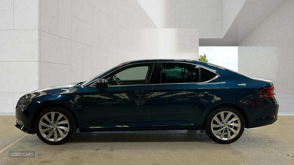Skoda Superb 2.0 Tdi Cr Se Blue #4
