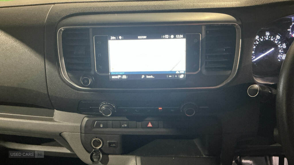 Vauxhall Vivaro 2900 1.5D 100Ps Dynamic H1 Van White #5