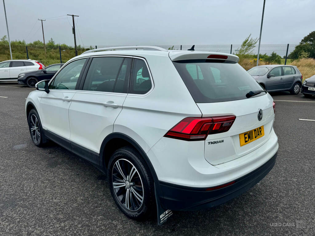 Volkswagen Tiguan 2.0 Tdi 150 4Motion White #4