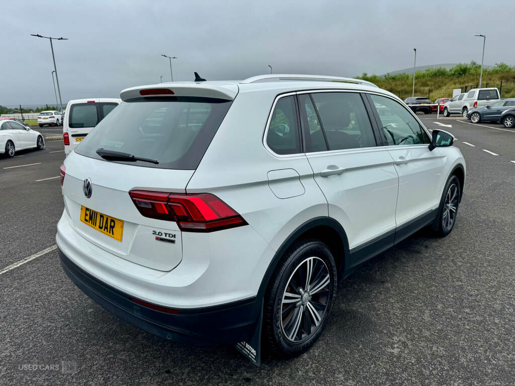Volkswagen Tiguan 2.0 Tdi 150 4Motion White #3