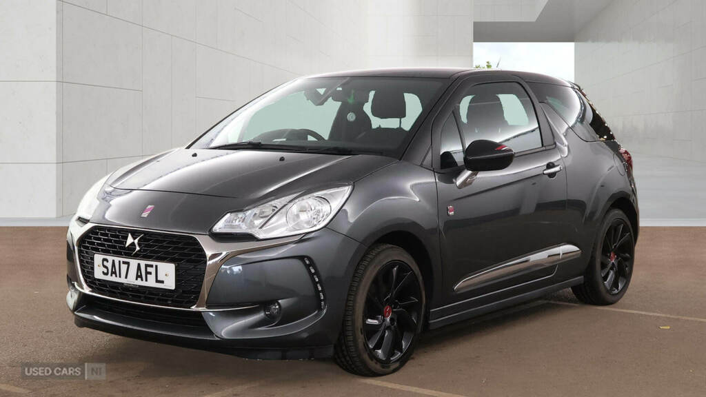 DS DS 3 1.6 Bluehdi Performance Line Grey #2