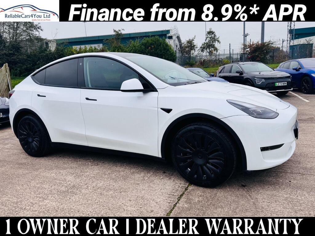 Tesla Model Y Dual Motor Long Range 4Wde White