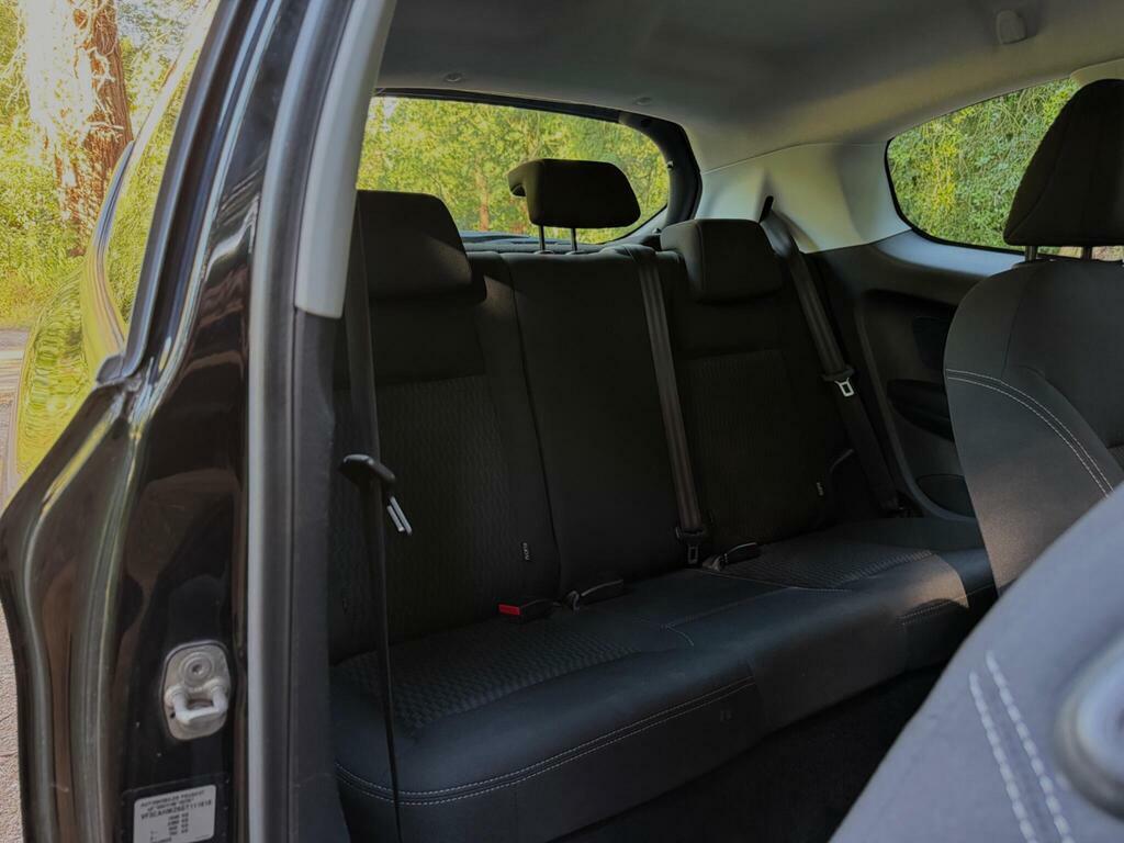 Peugeot 208 1.2 Puretech Black Edition Euro 6 White #18