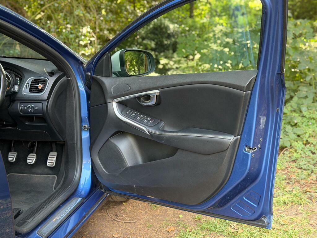 Volvo V40 D2 Inscription 118 Grey #13