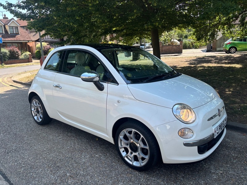 Fiat 500 Lounge White