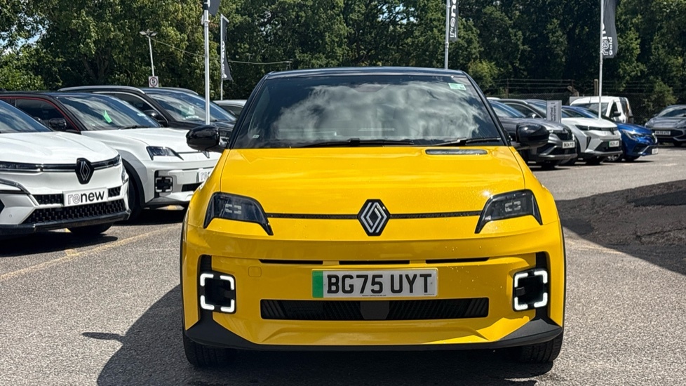Renault 5 E-Tech Renault 5 90Kw Techno Urban Range 40 Kwh BG75UYT Black #4