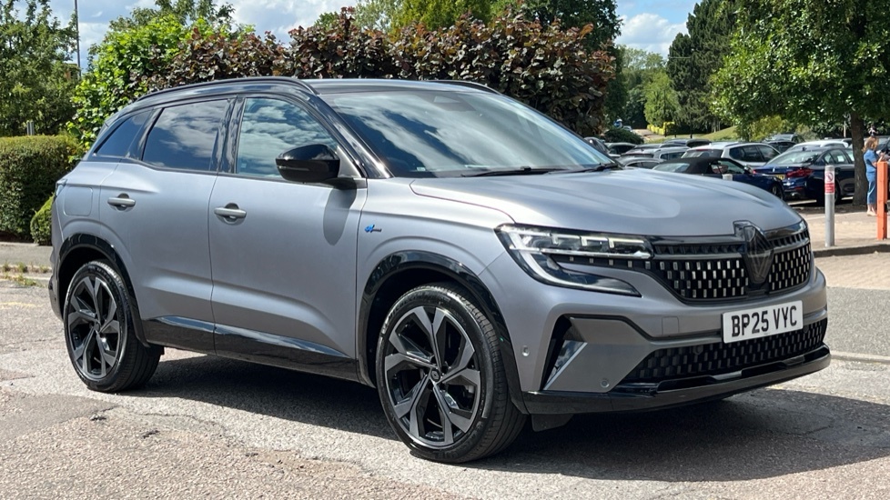 Renault Austral Renault Austral 1.2 E-tech Fhev Techno Esprit Alpi Black