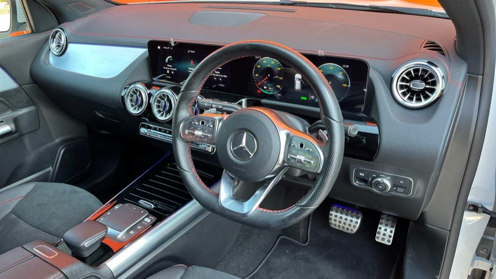 Mercedes-Benz EQA Mercedes-benz Eqa Eqa 350 4Matic 215Kw Amg Line 66 White #5