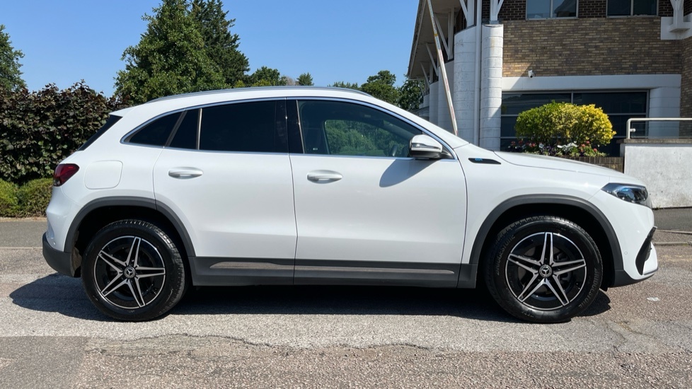 Mercedes-Benz EQA Mercedes-benz Eqa Eqa 350 4Matic 215Kw Amg Line 66 White #2