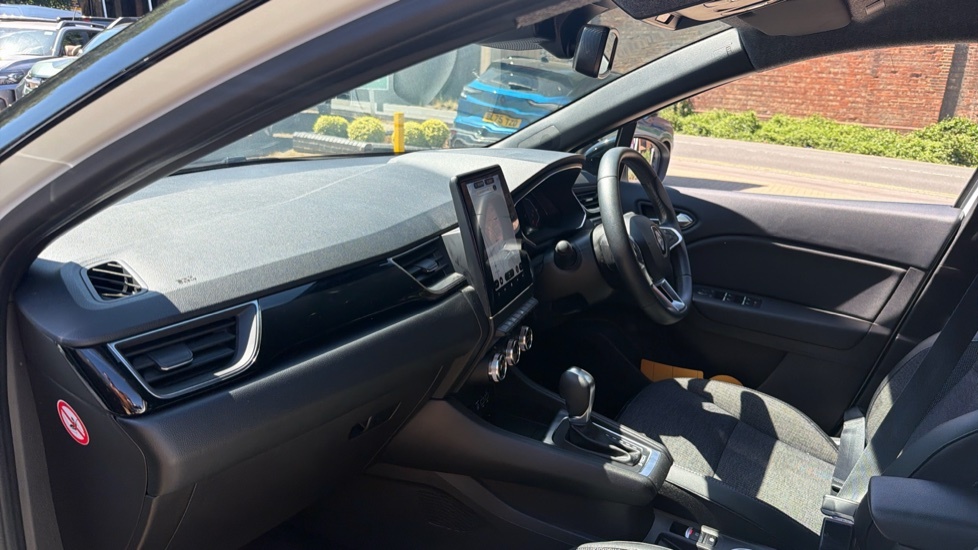 Renault Captur Renault Captur 1.6 E-tech Hybrid 145 Rive Gauche S YG23XPU White #6