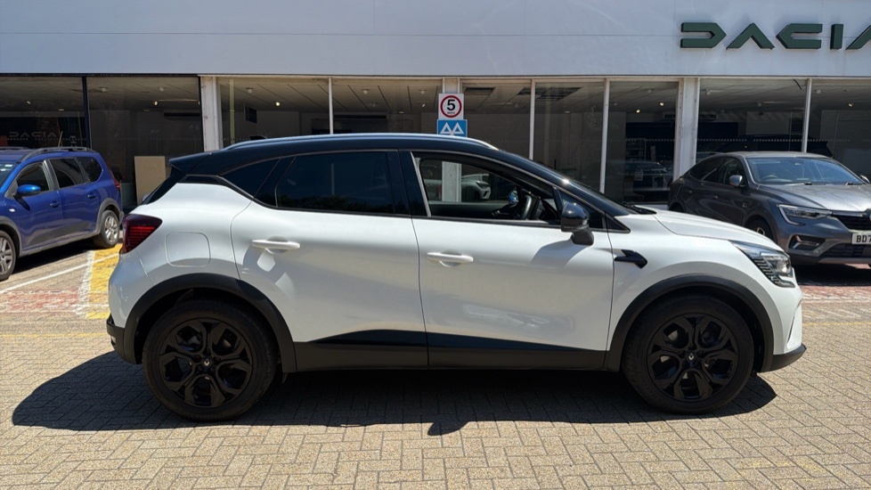 Renault Captur Renault Captur 1.6 E-tech Hybrid 145 Rive Gauche S YG23XPU White #2