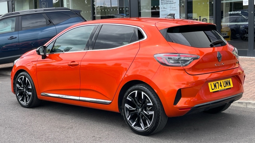 Renault Clio Renault Clio 1.6 E-tech Hybrid 145 Techno LM74UMW Orange #3