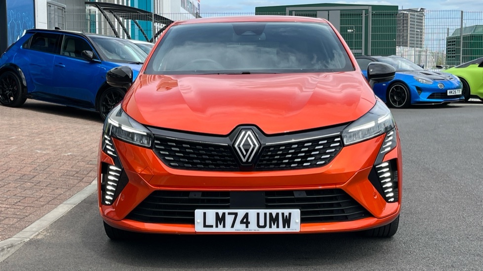 Renault Clio Renault Clio 1.6 E-tech Hybrid 145 Techno LM74UMW Orange #4