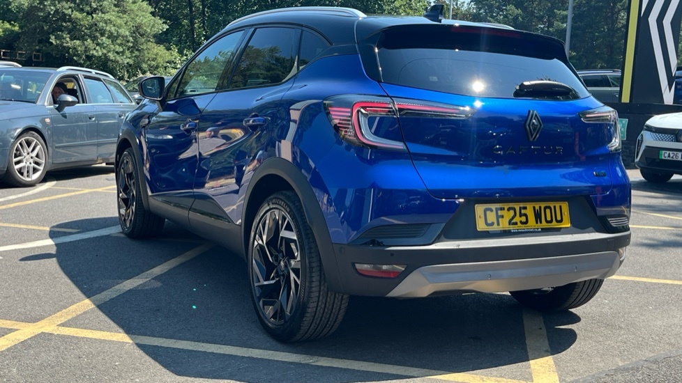 Renault Captur Renault Captur 1.8 E-tech Full Hybrid 160 Esprit A CF25WOU Blue #3