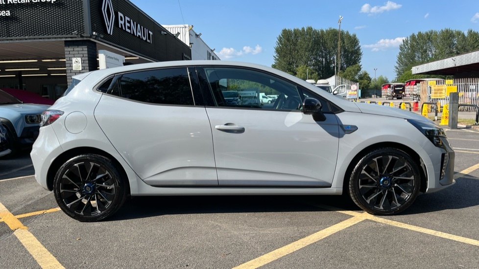 Renault Clio Renault Clio 1.0 Tce 90 Esprit Alpine CV74WKN Grey #2