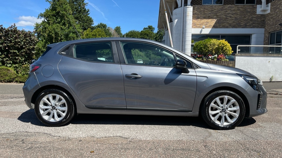 Renault Clio Renault Clio 1.6 E-tech Full Hybrid 145 Evolution LM75VMT Grey #2