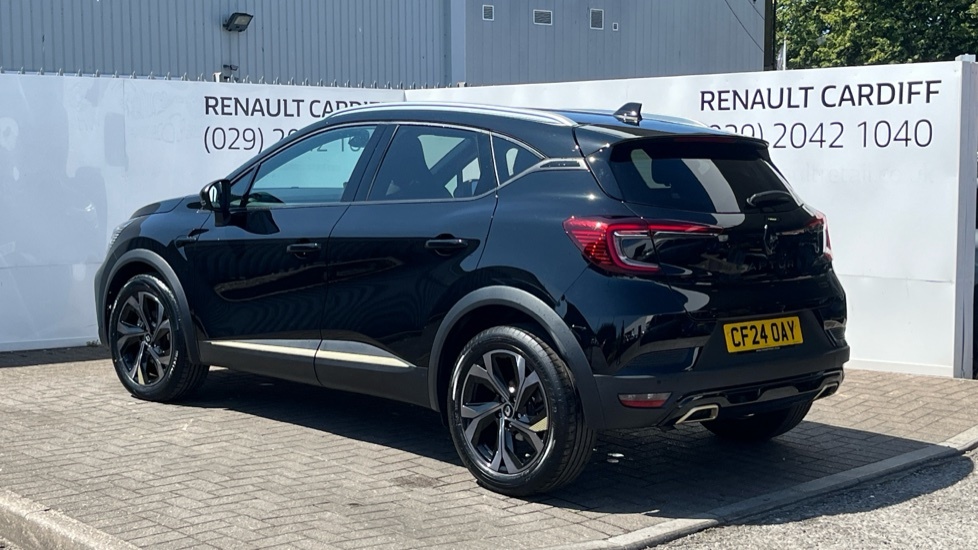 Renault Captur Renault Captur 1.6 E-tech Hybrid 145 Engineered CF24OAY Black #3
