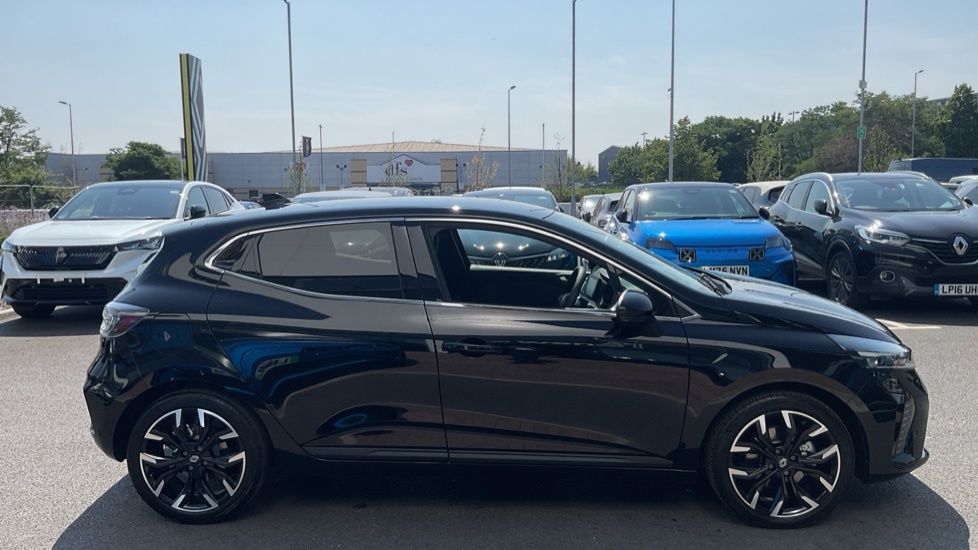 Renault Clio Renault Clio 1.6 E-tech Full Hybrid 145 Techno LP75OWK Black #2