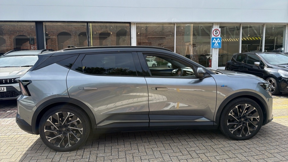 Renault Scenic Renault Scenic E-tech 160Kw Techno Esprit Alpine 8 Black #2