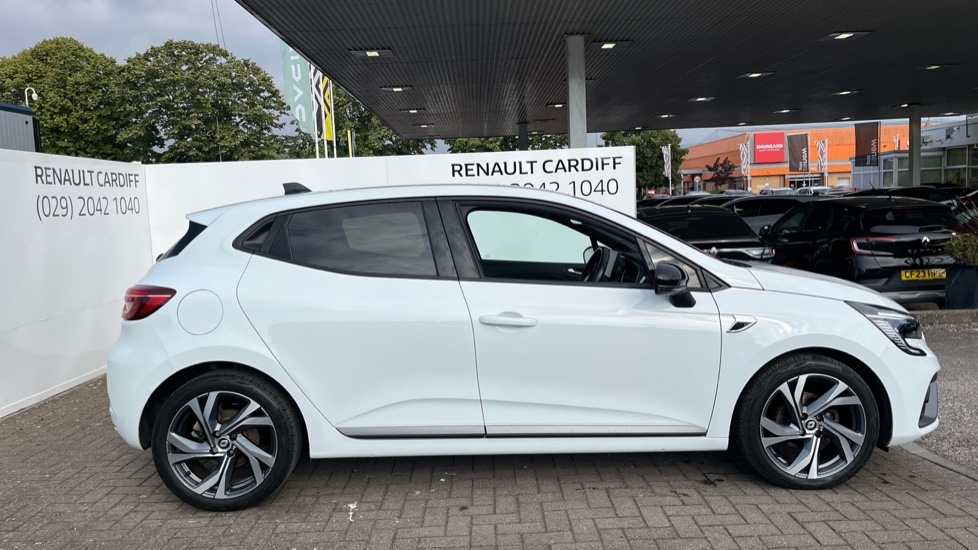 Renault Clio Renault Clio 1.0 Tce 90 Rs Line CE73KNC White #2