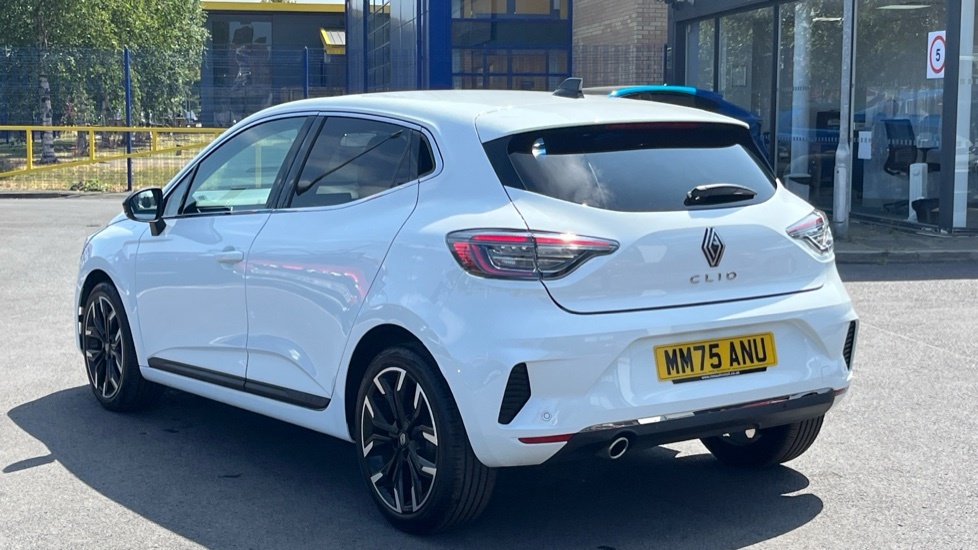 Renault Clio Renault Clio 1.0 Tce 90 Techno MM75ANU White #3
