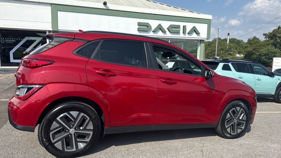 Hyundai Kona Hyundai Kona 150Kw Ultimate 64Kwh WR71VVK Red #2
