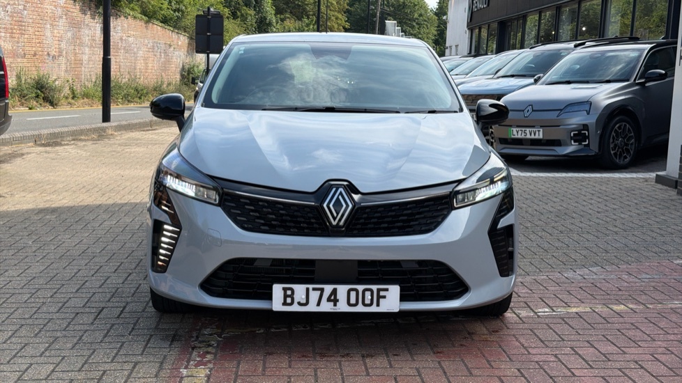 Renault Clio Renault Clio 1.6 E-tech Full Hybrid 145 Evolution BJ74OOF Grey #4