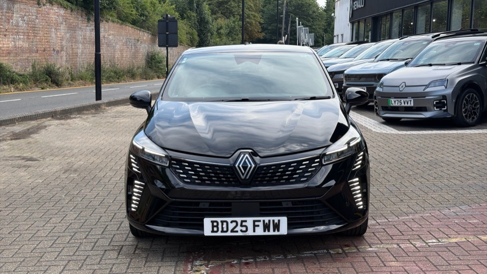 Renault Clio Renault Clio 1.6 E-tech Full Hybrid 145 Techno BD25FWW Black #4