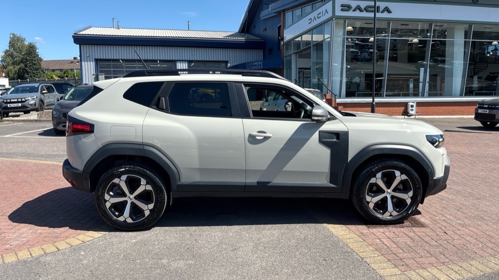 Dacia Duster Duster 1.6 Hybrid 140 Journey Estate NA74SVU Beige #2