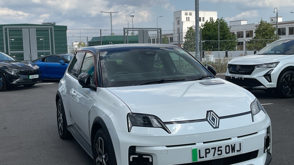Renault 5 E-Tech Renault 5 110Kw Techno Comfort Range 52Kwh A White
