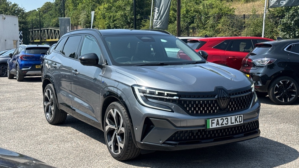 Renault Austral Renault Austral 1.2 E-tech Fhev Iconic Esprit Alpi Grey