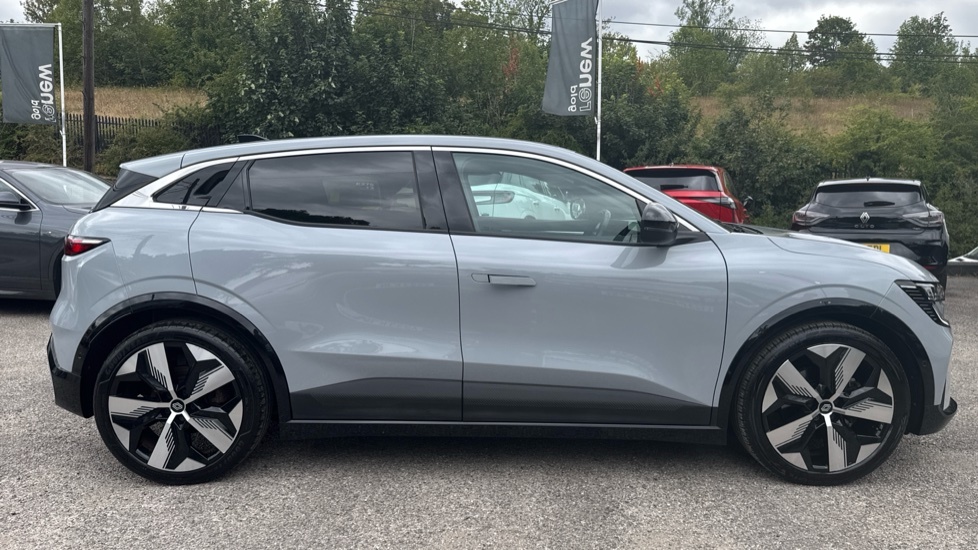 Renault Megane E-Tech Renault Megane E-tech Ev60 160Kw Techno 60Kwh Opti YA23KPJ Grey #2