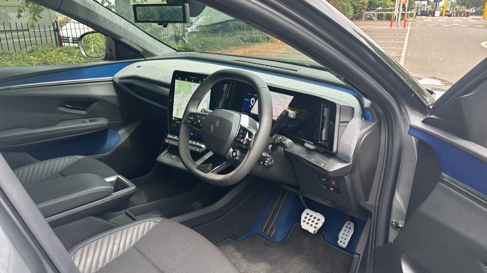 Renault Scenic Renault Scenic E-tech 160Kw Iconic Esprit Alpine 8 BT75XWJ Black #5