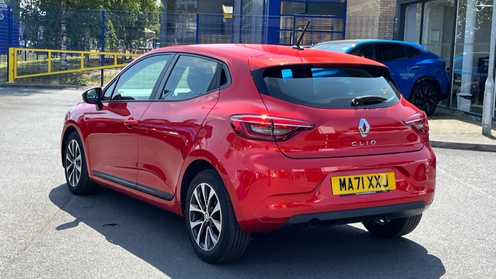 Renault Clio Renault Clio 1.0 Tce 90 Iconic MA71XXJ Red #3